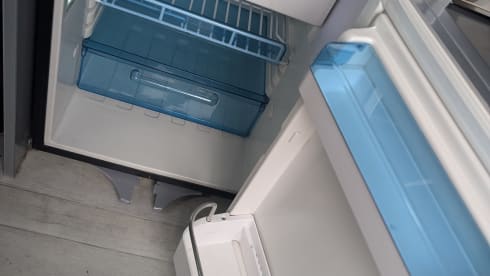 Rudy – 4 berth Volkswagen campervan from 2021
