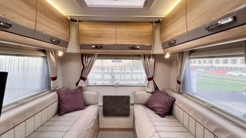 Majestic – Our fully loaded 6 berth motorhome