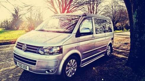 Calvin the Camper – Top Spec VW California 4 berth with night heater. Price inc insurance!