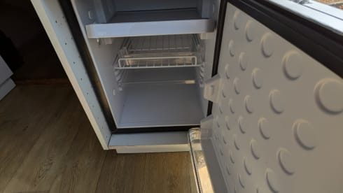 Joe – Joe. 2 Berth Truly Off Grid Adventure Van. Storage and Comforts Galore. 
