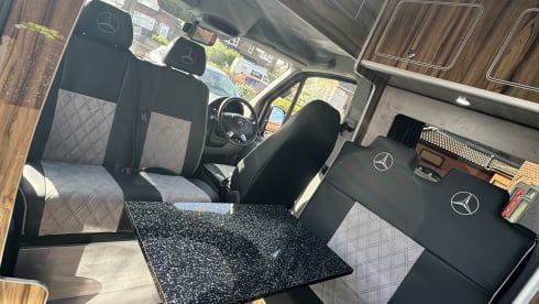 Explorer  – Mercedes Benz Luxury LWB Campervan