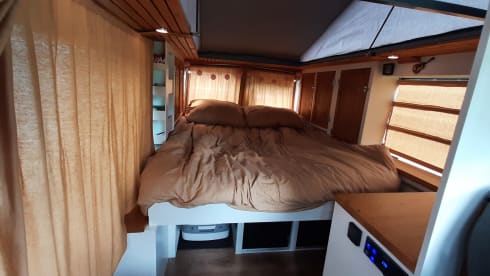 Harrison – 2p Ford campervan from 2003