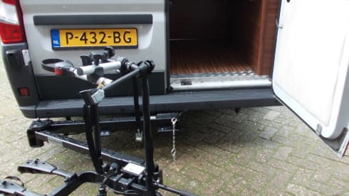 2p Adria twin 540 SPT e bike carrier
