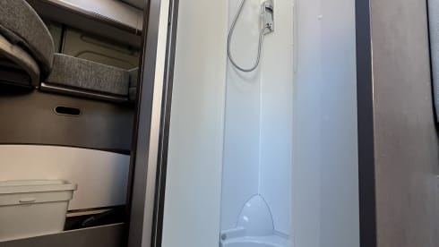 Pössl 600 – New Pössl campervan with length beds
