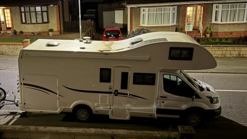 Loki – 4 berth Roller Team 290 Sport from 2020