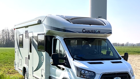 The freedom suite – Ideal family camper for up to 5 people