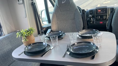 4p Dethleffs semi-integrated from 2022