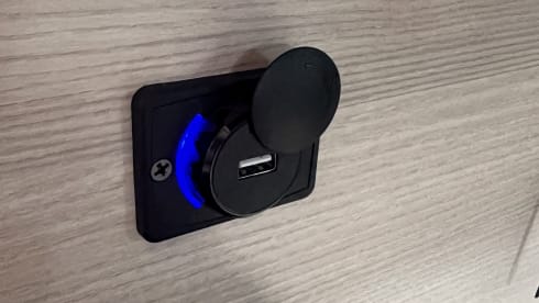 KAMS348 – Chausson First Line V594