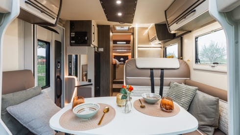 Gloednieuwe Mobilhome McLouis 473 (2026)