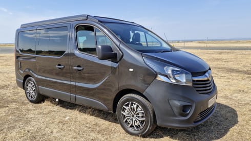 Victor – 4 Schlafplätze, anderes Wohnmobil aus dem Jahr 2015