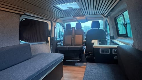 AGA Campervans – Camping-car Ford 3 places de 2018