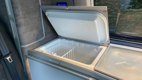 Aloha beach camper Gold – VW T6 California