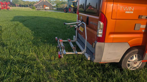 Adriaatje – Adria Mobil Wohnmobil für 2 Personen aus dem Jahr 2011