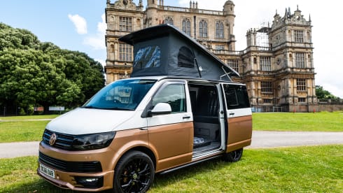 Floki – Luxury 4 berth Volkswagen campervan 2017