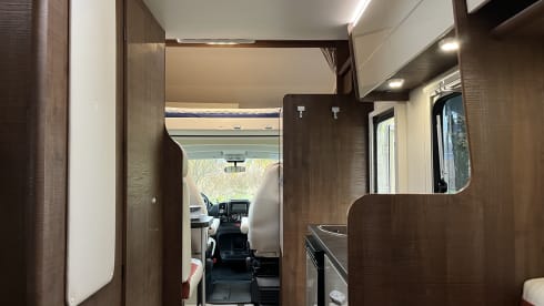 4 person camper (Alcove) l Fiat XGO Dynamic 20 from 2019