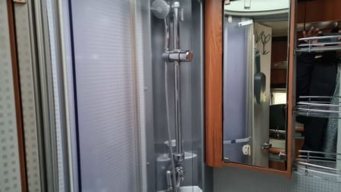 2p Ford semi-integrated from 2007