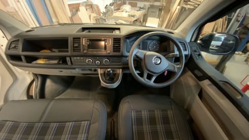 SWAMPER  – VW T6 SWB 4 BIRTH CAMPER VAN 