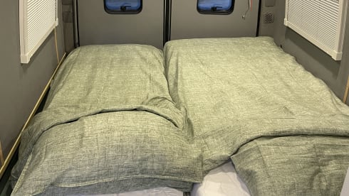 Sydney 1 – Wheelchair accessible motorhome with care facilities