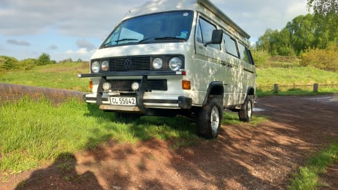 Rika – Vw T3/T25 Syncro 4x4 from £103pn