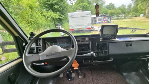 4p Dethleffs alcove from 1993