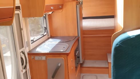 Homecar2 – Complete HomeCar2 gezinscamper met motorairco en zonnepaneel