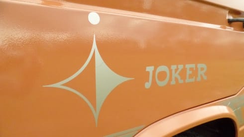 Choco! – Chocolate! Retro holiday bus for the ultimate road trip!