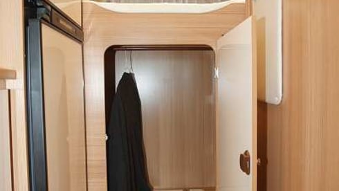 Complete, 4 person camper from 2017