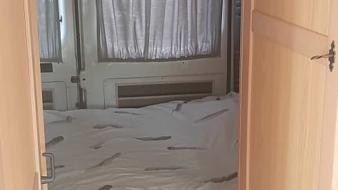Hylander – Cozy 2-person camper van