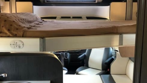 Luxury 4p Ford Kronos Roller Team 2021 for rent – Travel in comfort!