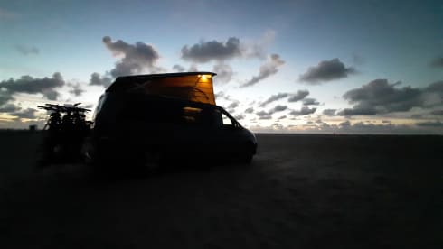 4p Mercedes-Benz Marco Polo 4matic campervan from 2020