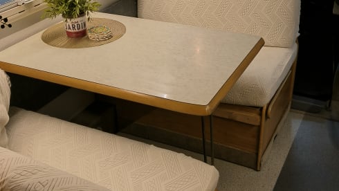 Hurbey π€© β πͺ΄πͺ΄ Off grid retro Hymer ππ