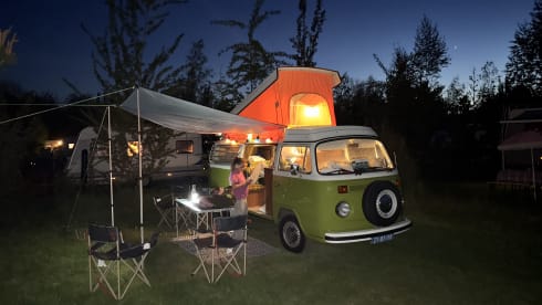 El Bulli – 4-seater Volkswagen bus from 1976