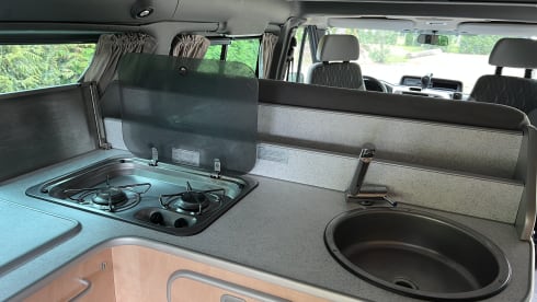 Nugget – 4p Ford campervan from 2005