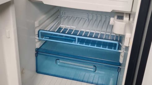 Red Dragon – 4 berth Volkswagen campervan from 2014