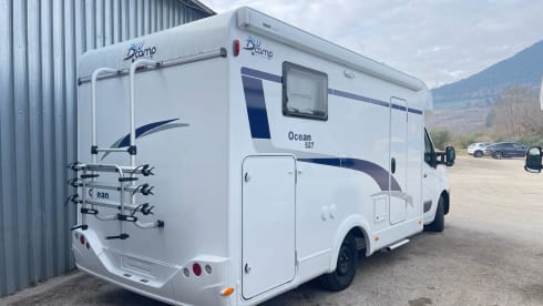 ITA CAMPER – New 5-seater semi-integral camper