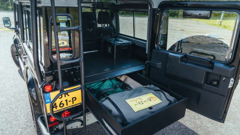 Dora – 5p Land Rover rooftop from 2000
