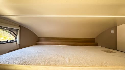 Big Bertha – 4 berth Swift alcove 