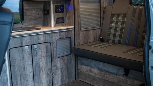 Nevis – Camper Volkswagen a 5 posti letto del 2018