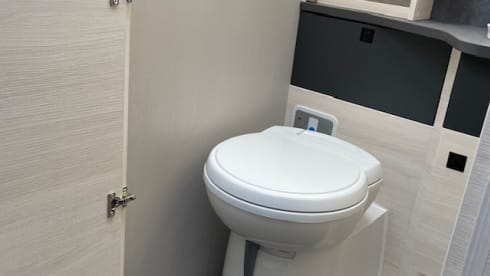 Challenger 317 – Challenger 337 GRAPHITE ULTIMATE - Automatic 2025