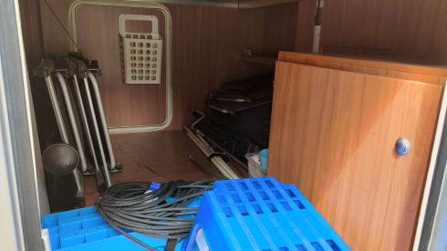 Complete 4-5-6 pers. familiecamper met airco