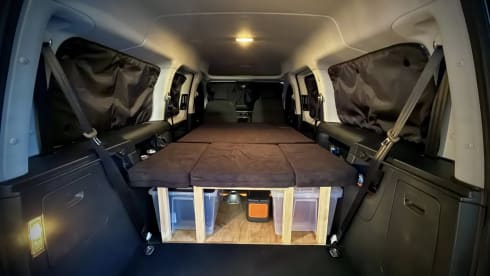 CC – 5 berth Compact Caddy - ULEZ compliant