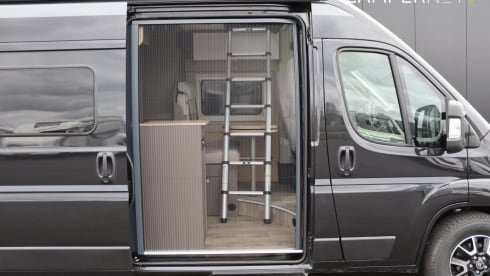 01 Buscamper LMC – 4p LMC bus from 2025