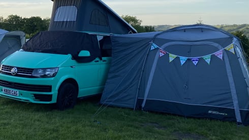 MINTY – T6 LWB T28 Highline4 berth Volkswagen campervan 2018 camper