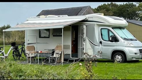 4p Challenger semi-integrated from 2012