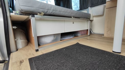 Danny de Vito – Mercedes-Benz Vito camper van 