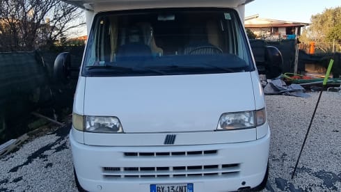 falcon – Fiat Camper Moncajo Attic - 7 Seats