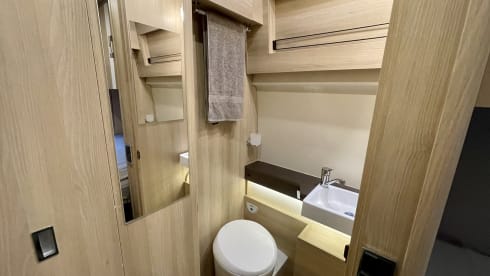 DREAMER VAN XL – DREAMER VAN XL LIMITED