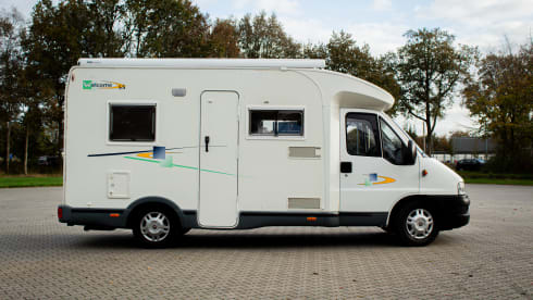 Nice Chausson Camper 🚐✨ (compact & complet)