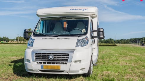 De bergveroveraar – 4p Challenger semi-integrated from 2009