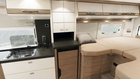 Diversity  640LEK – Professional Motors Malibu Rent